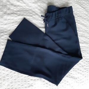 Lululemon On The Fly *woven sz 10